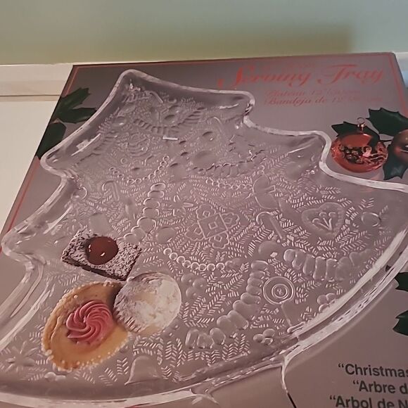 Indiana Glass Christmas Serving Tray #1 - Picture 5 of 9